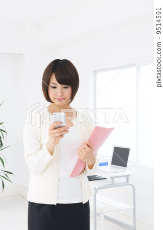 young woman      9514591