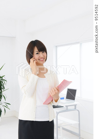 young woman      9514592