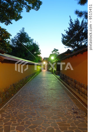 長町武士住宅的晚上風景[垂直] 9515451