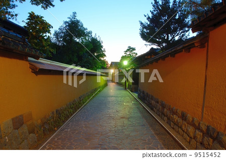 Evening view of the ruins of Nagamachi samurai residence [side] 9515452