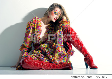 National Ukrainian bride with the elements of style National Ukrainian bride with the elements of style 9518179
