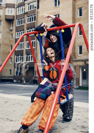 Funny couple 9518576