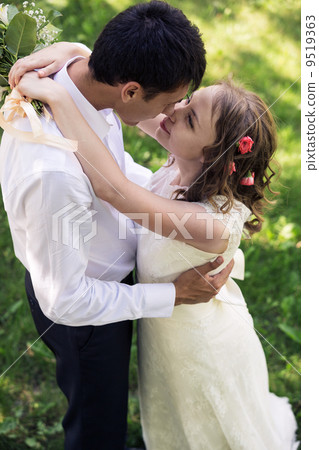 Bride and groom 9519363