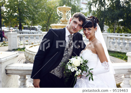 Bride and groom Bride and groom 9519463
