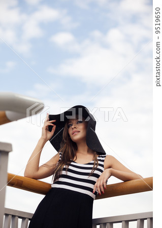 Beautiful lady Beautiful lady 9519650