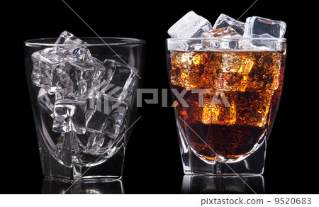 set of Fresh cola drink with ice 9520683