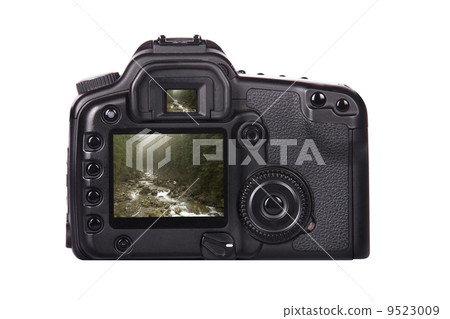 Photo camera with landscape on a screen Photo camera with landscape on a screen 9523009