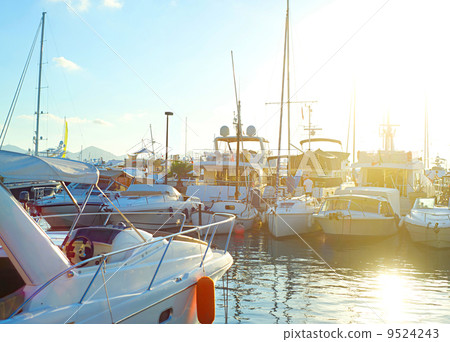 Luxury yachts in Cannes 9524243