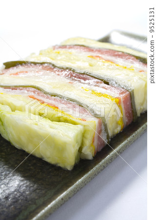 Pickle in the shape of Mille-feuille 9525131