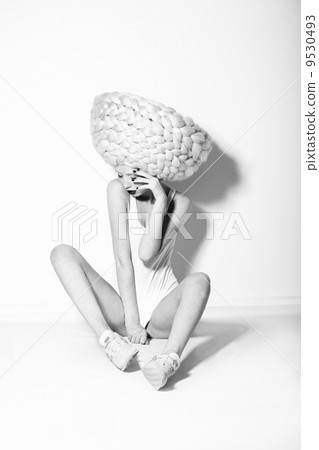 Haute Couture. Glamor. Extravagant Woman with Creative Hairstyle 9530493