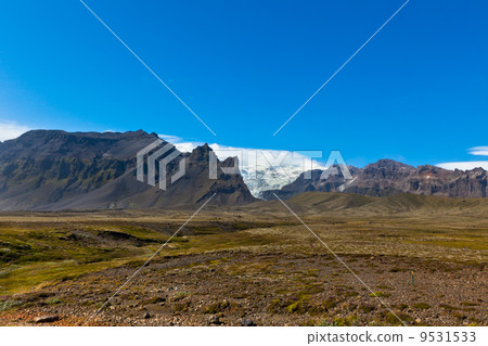 South Icelandic mountain landscape South Icelandic mountain landscape 9531533
