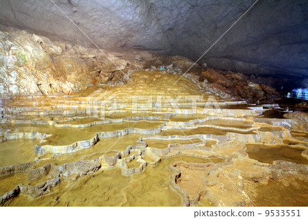 Akiyon-dong·從前面看到的百板 9533551