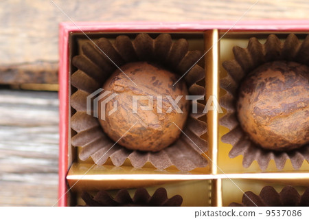 盒裝巧克力松露巧克力禮品 盒裝巧克力松露巧克力禮品 9537086