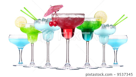 alcoholic cocktail set 9537345