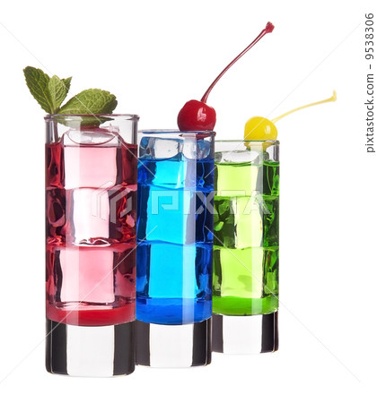 alcoholic cocktail set 9538306