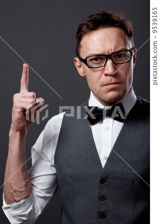 Young man showing up 9539165