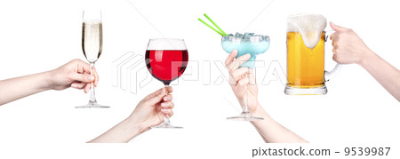 alcohol drinks set making toast 9539987