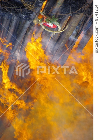 熊本縣三森町綠川湖節日竹筍竹櫻花和新年裝飾 9541214