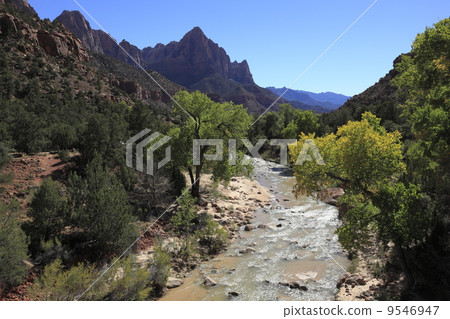 錫安國家公園北部·民間·維爾京河和守望者 9546947