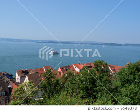 Lake Constance seen from Meersburg (Germany) Lake Constance seen from Meersburg (Germany) 9549378