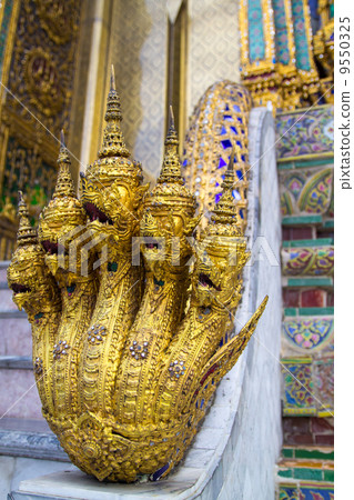 Five headed snake god 9550325