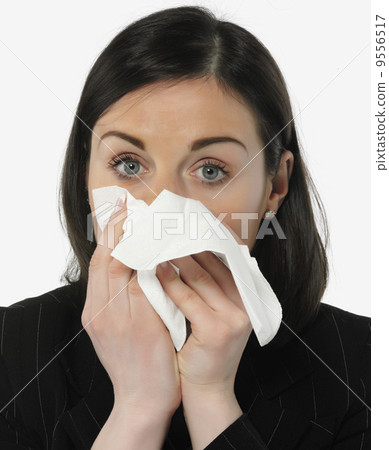 Women with allergies 9556517