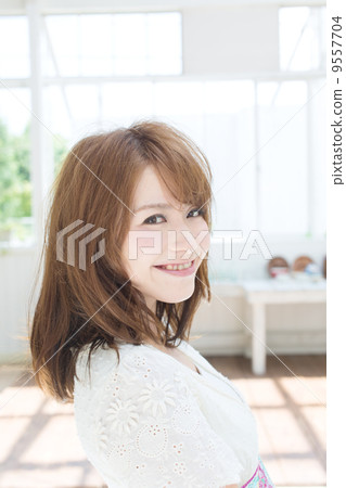 清爽的女人 9557704