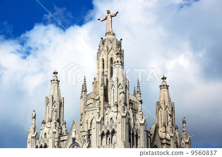 Cathedral on a sunny day 9560837