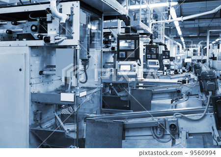 conveyor in modern plant conveyor in modern plant 9560994