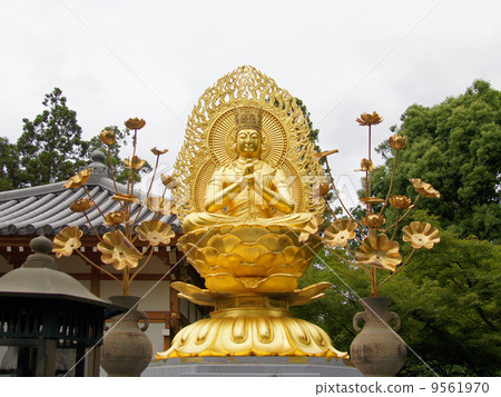 Kume Temple · Dainichi Nijin statue 9561970
