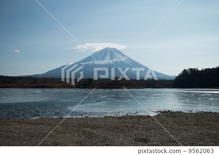 Mt. Fuji and Huasheng 9562063