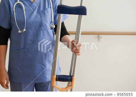 A doctor 9565055