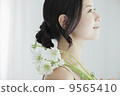 Women's beauty scene 9565410