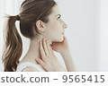 Women's beauty scene 9565415
