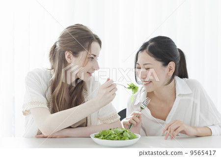 Health and beauty 9565417