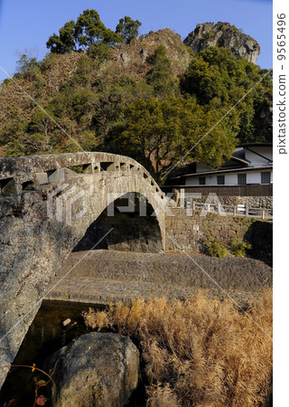 重板岩眼鏡橋 9565496