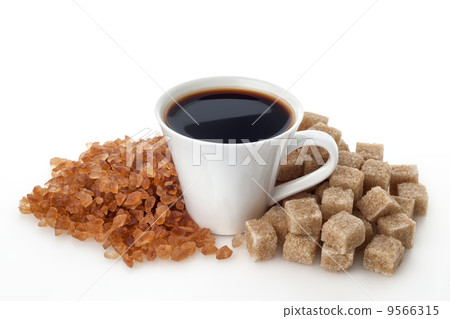 Coffee cup with lots of sugar 9566315
