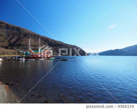 Hakone Lake Ashinoko 9568159