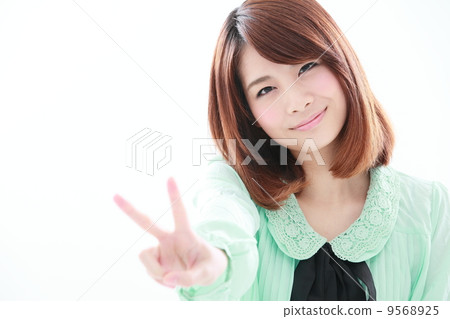 一個扮演一塊的女人 9568925