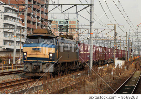 EF 66 33牽引貨運列車 EF 66 33牽引貨運列車 9569268