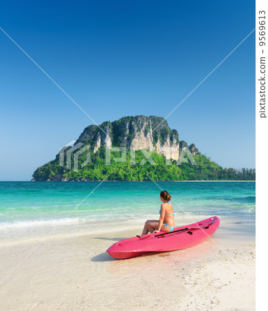 Clear water and blue sky. Beach in Krabi province, Thailand 9569613