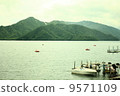 Boat and sea 9571109