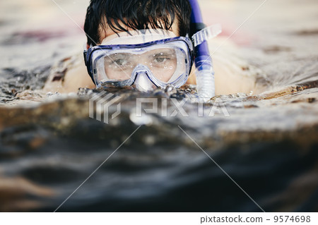 diving 9574698