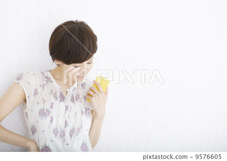young woman young woman 9576605