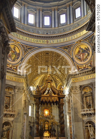 Cupola and Baldacchino (St. Peter's Basilica) 9579100