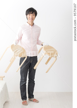 Men clearing up Men clearing up 9579187