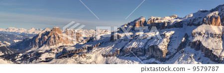Winter mountains in Italian Alps Winter mountains in Italian Alps 9579787