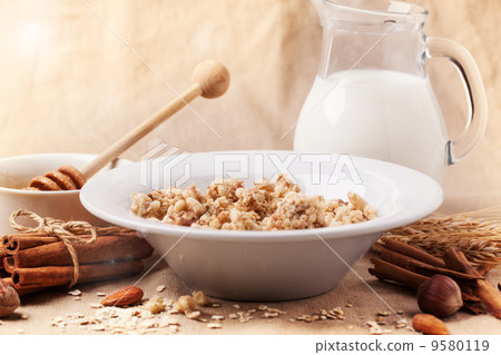 Muesli with milk and honey Muesli with milk and honey 9580119