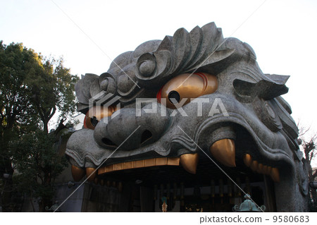 Shishimai Base of Nanba Yasaka Shrine 9580683