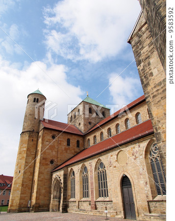 German Hildesheim St. Michael's Cathedral 9583592